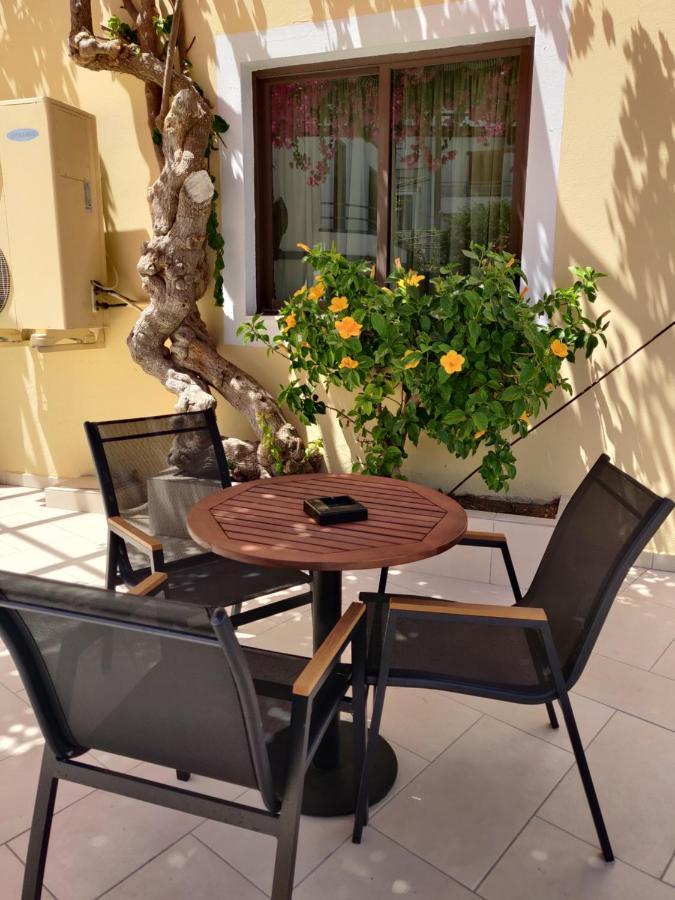 Titania Hotel Karpathos Exterior foto
